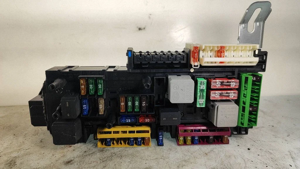 Comfort/convenience module 2129000022