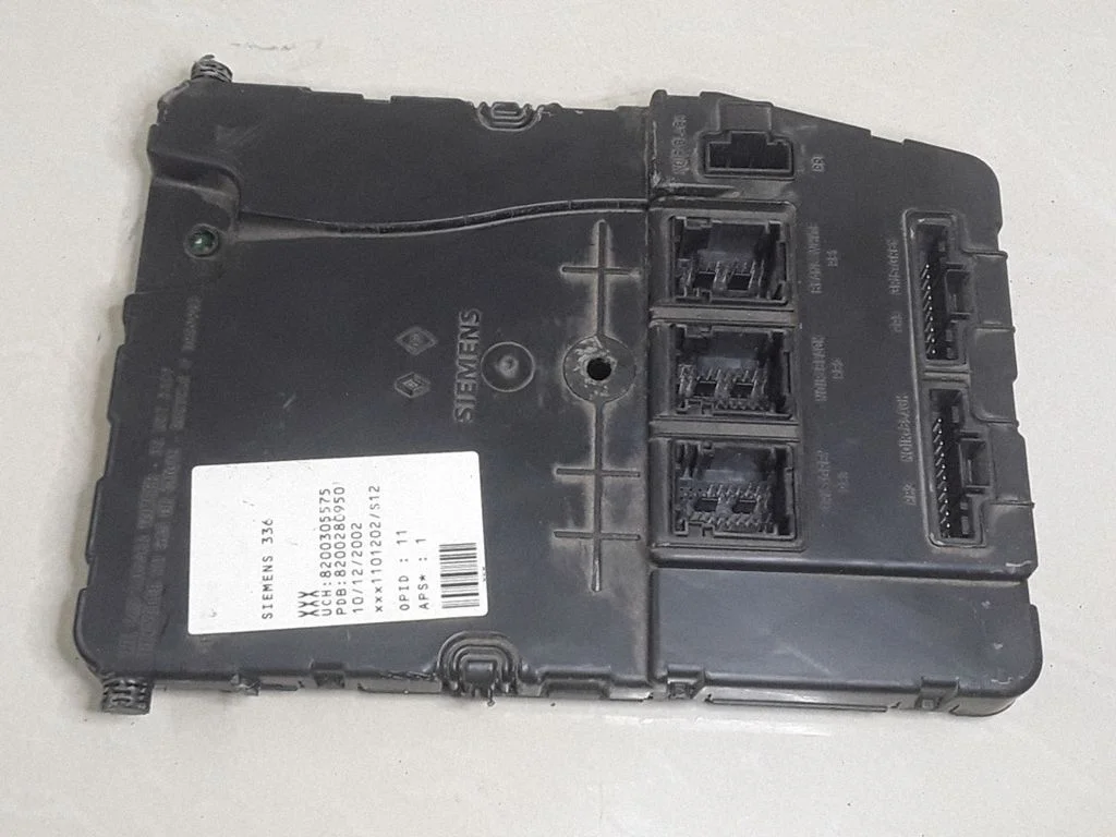 Comfort/convenience module 8200305575