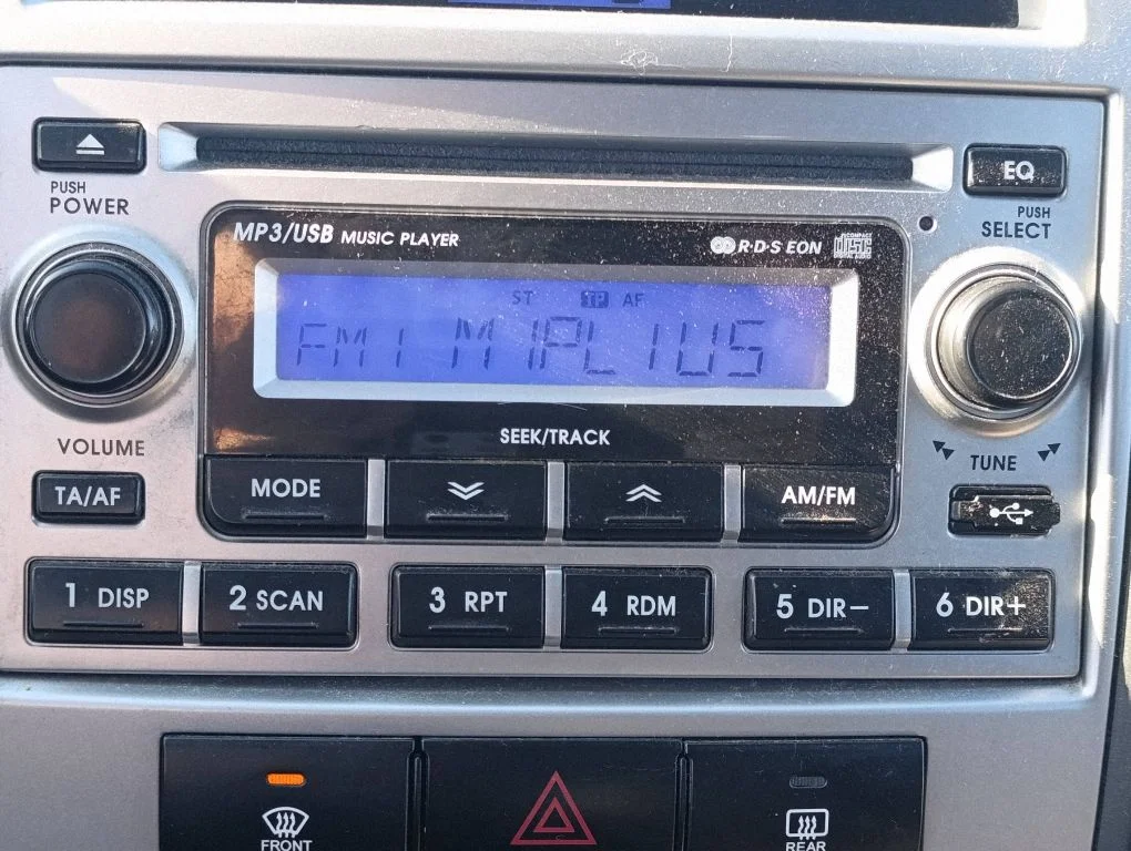 Radio/CD/DVD/GPS head unit M85002B200
