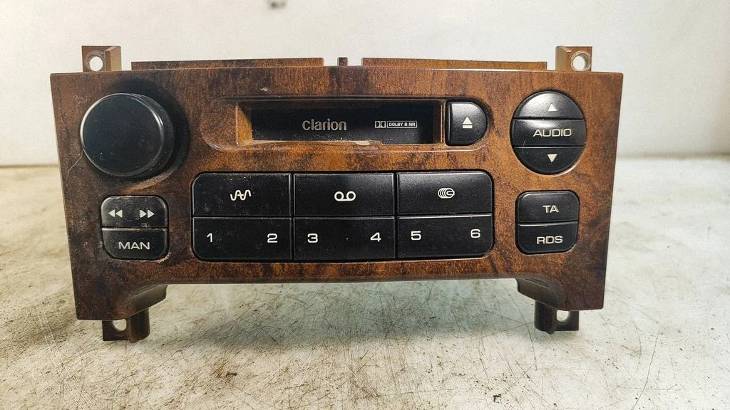 Radio/CD/DVD/GPS head unit 96431807GV