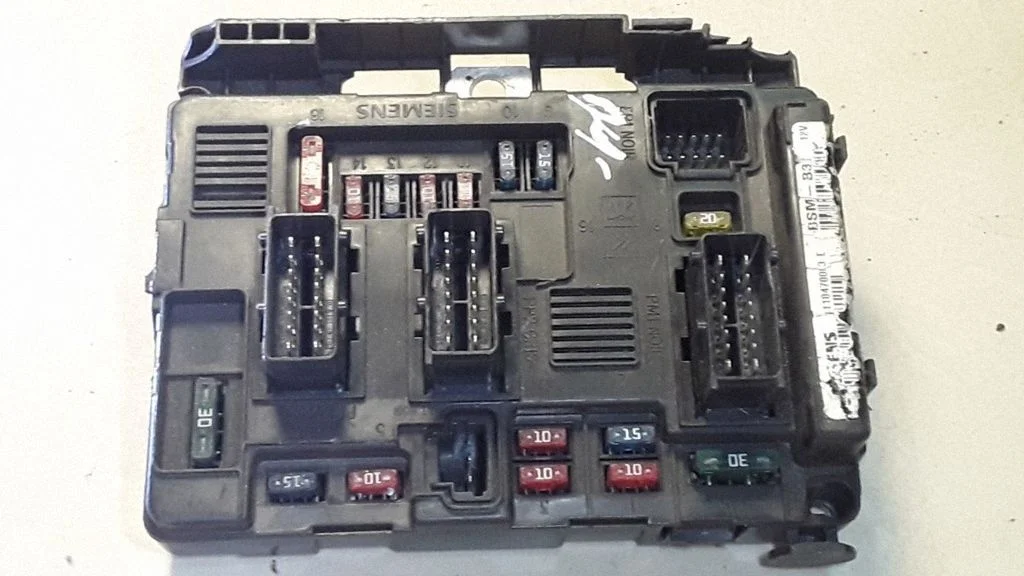 Comfort/convenience module – Citroen C5 (2001-2004)