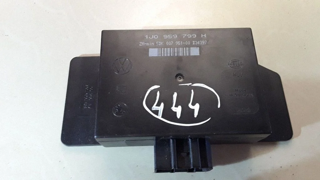 Comfort/convenience module – Volkswagen Golf IV (1998-2005)