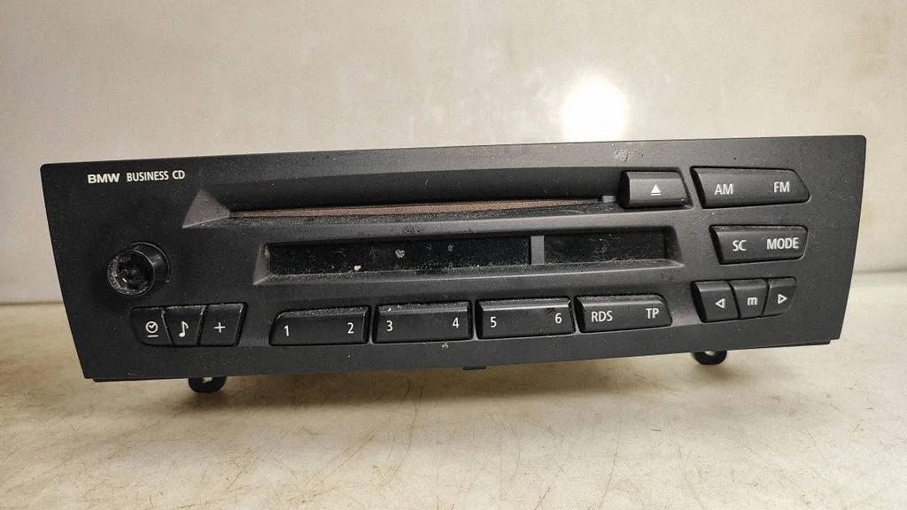 Radio/CD/DVD/GPS head unit 9177209