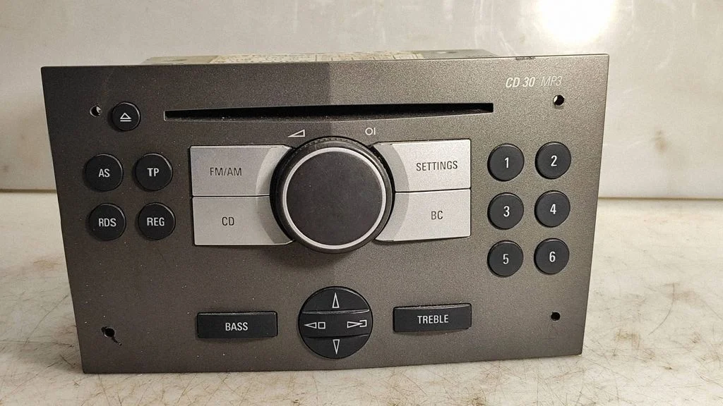 Radio/CD/DVD/GPS head unit 13154304