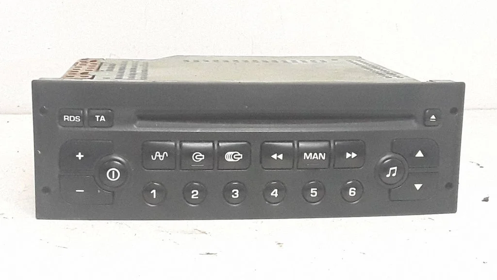 Radio/CD/DVD/GPS head unit 96488013XT