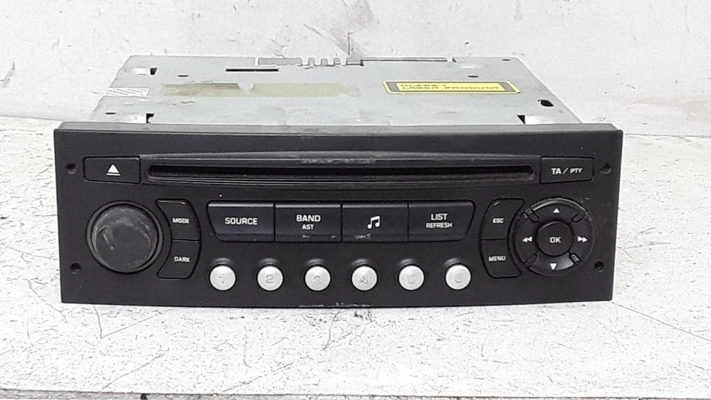 Radio/CD/DVD/GPS head unit 9660646877