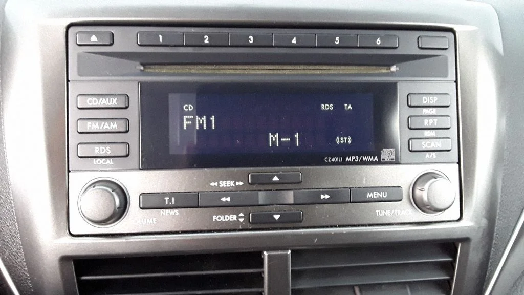 Radio, odtwarzacz CD/DVD, nawigacja 86201FG400