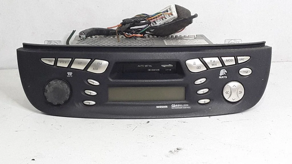 Radio/CD/DVD/GPS head unit 28113BU015