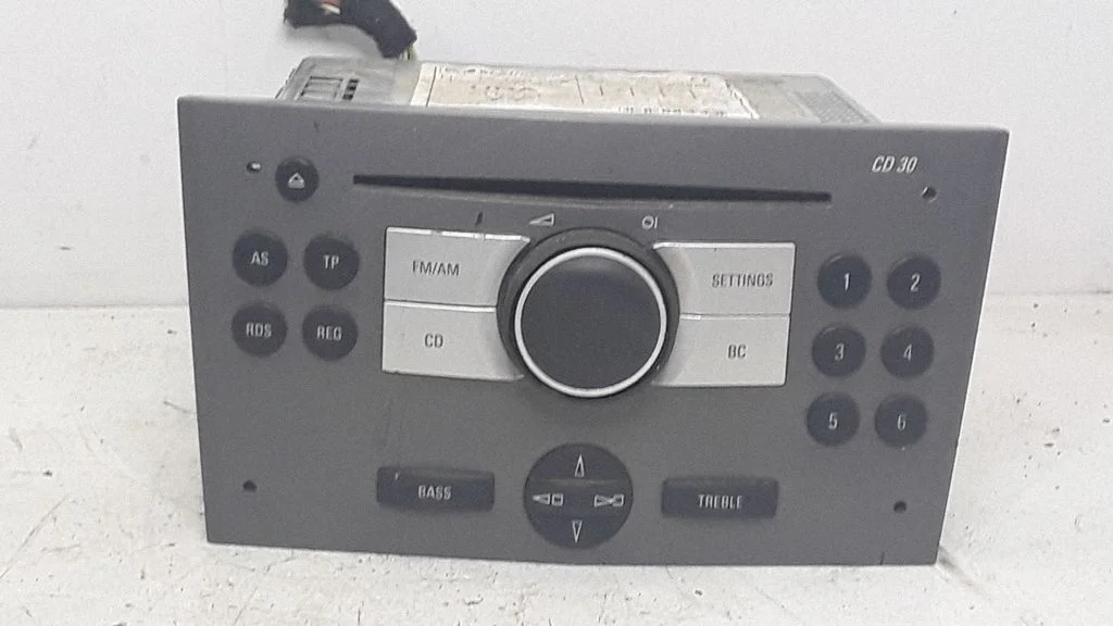 Radio/CD/DVD/GPS head unit – Opel Zafira B (2005-2014)