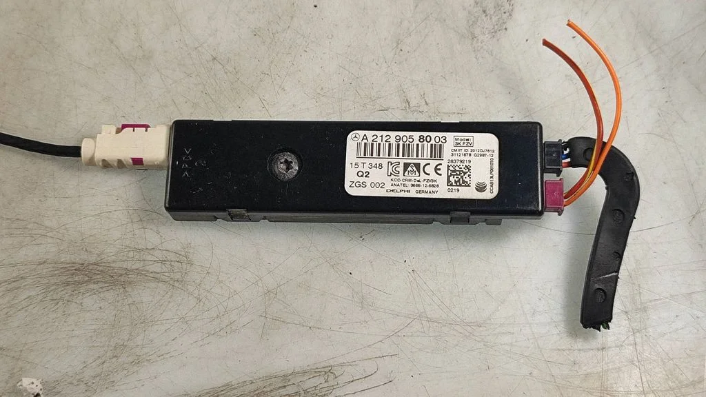 Aerial antenna amplifier – Mercedes-Benz E-Class W212 (2009-2016)