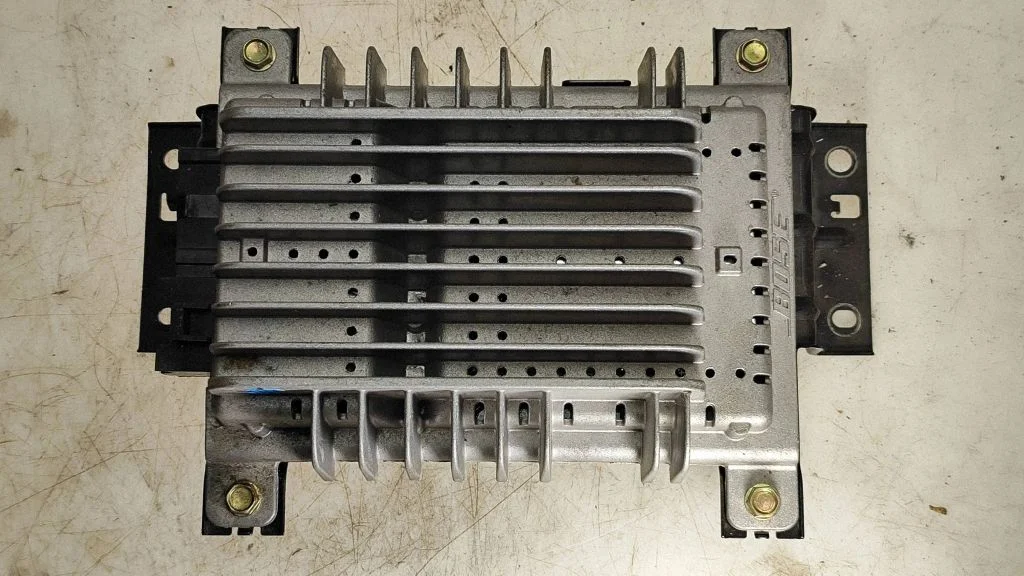 Sound amplifier – Nissan Murano Z50 (2002-2008)