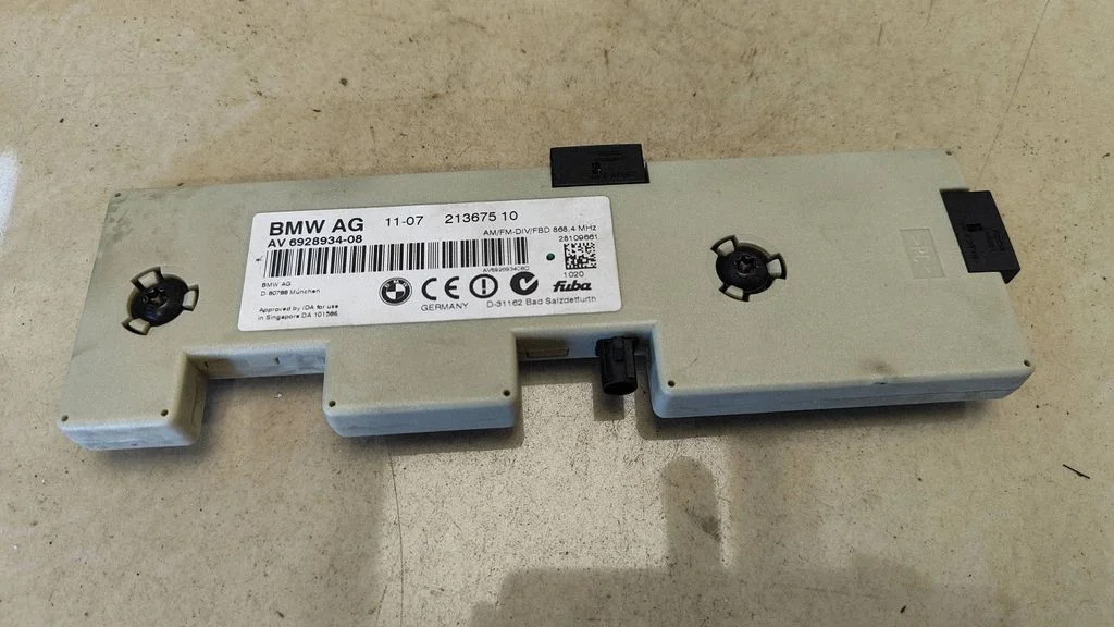 Aerial antenna amplifier 6928934