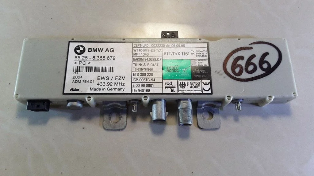 Aerial antenna amplifier – BMW 5 Series E39 (1996-2003)