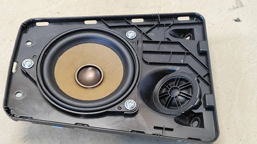 Panel speaker – BMW 7 Series F01 F02 F03 F04 (2008-2016)