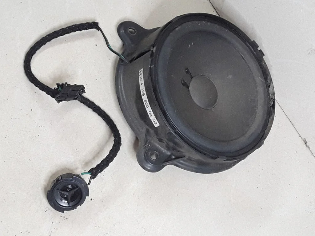 Front door speaker A1688200202