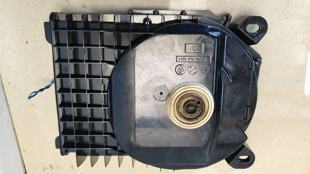 Subwoofer speaker 43040741975