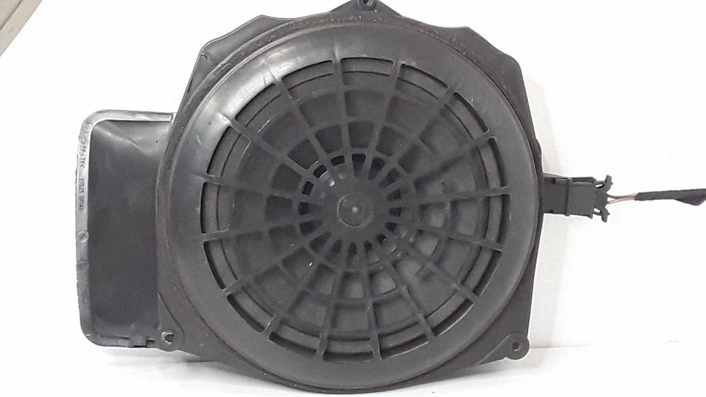 Subwoofer speaker – Audi A4 S4 B6 8E 8H (2001-2005)