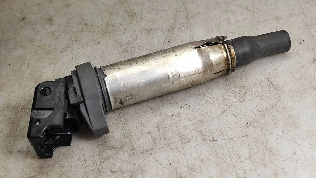 High voltage ignition coil 7577118