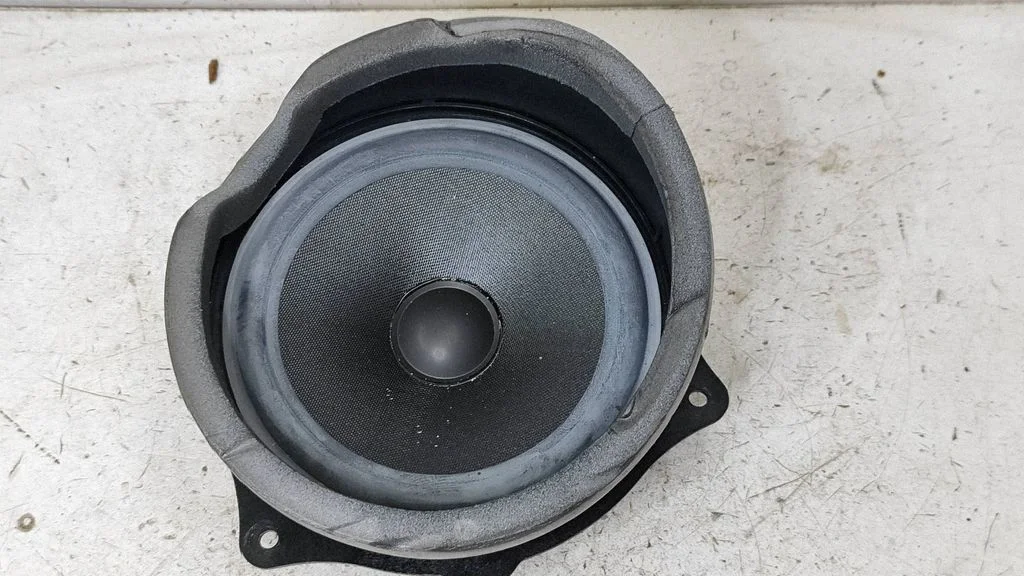 Front door speaker 8379568