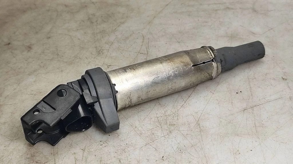 High voltage ignition coil 7577118