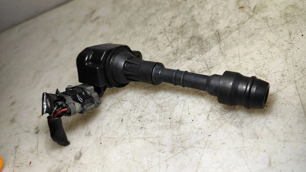 High voltage ignition coil 224488J115