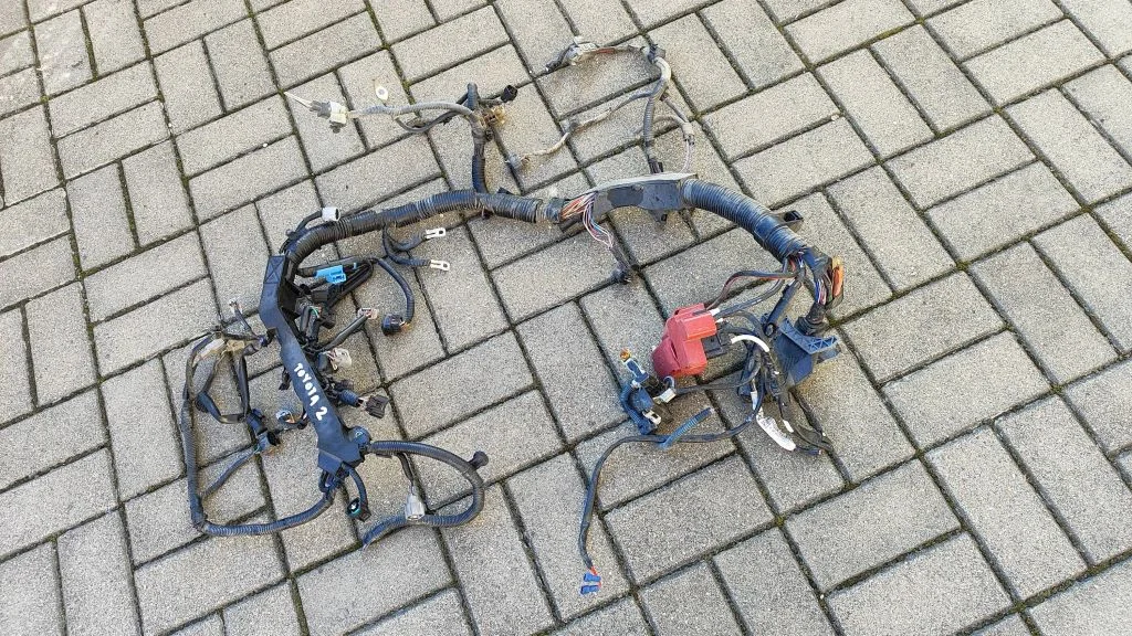 Engine installation wiring loom – Toyota Yaris (2015-)