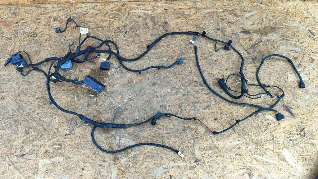 Engine installation wiring loom 13394038