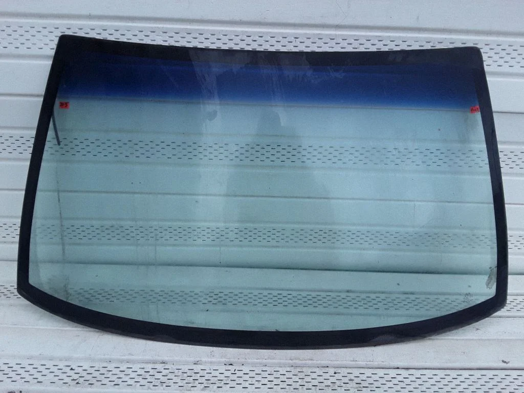 Esiklaas – Toyota Corolla E100 (1991-1995)