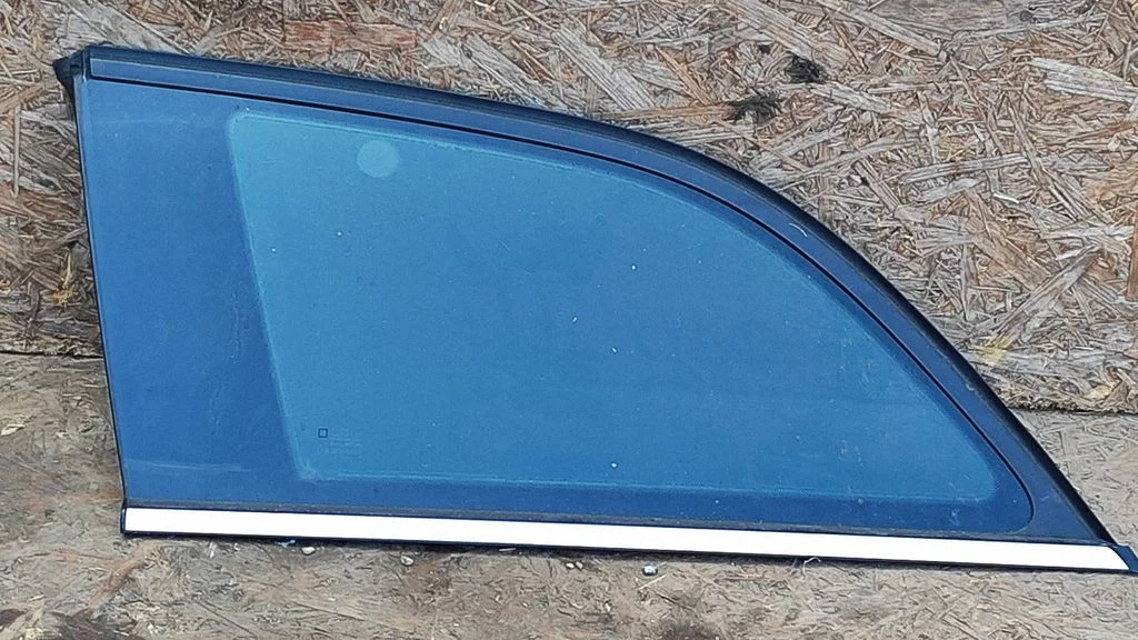 Rear side window – Opel Vectra C (2002-2005)