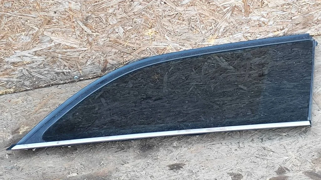 Rear side window – Opel Vectra C (2002-2005)