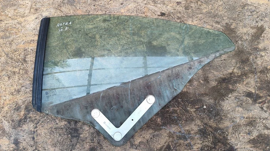 Rear side window – Opel Astra H (2004-2012)