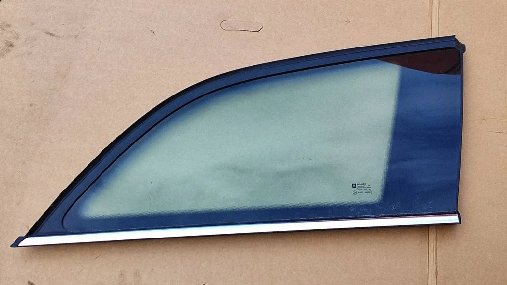Rear side window – Opel Vectra C (2002-2005)