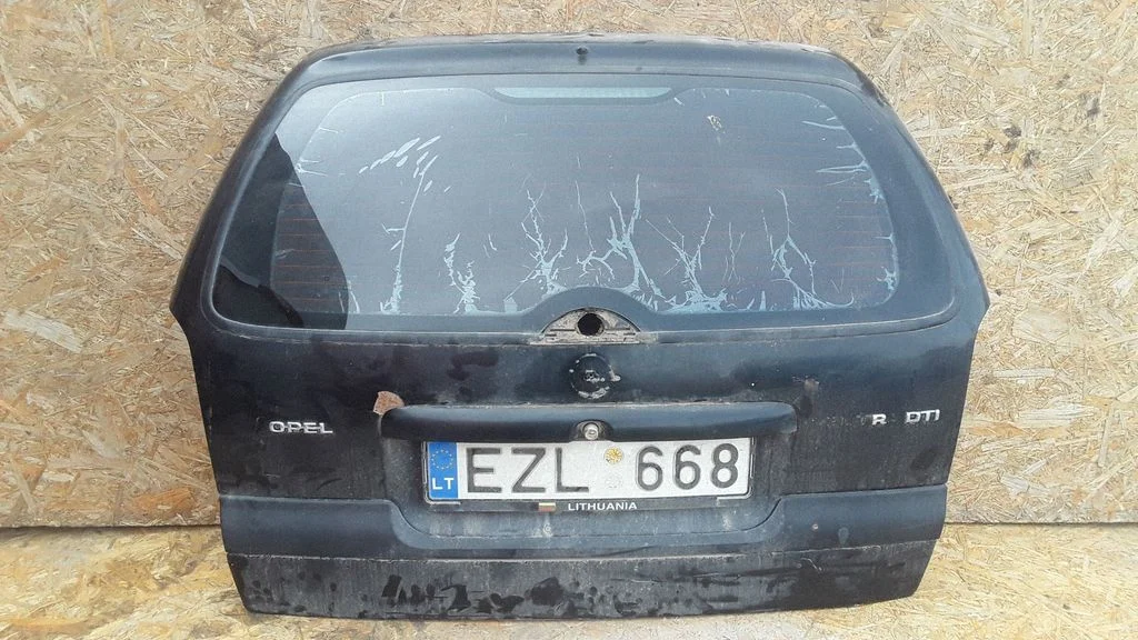 Tagaklaas – Opel Vectra B (1996-2002)
