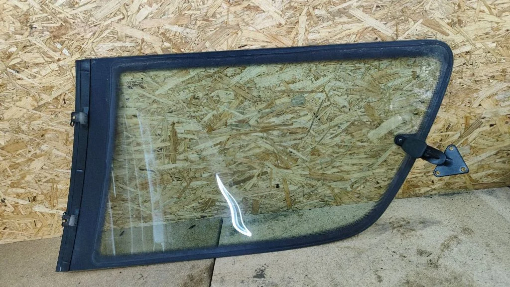 Rear side window – Volkswagen Sharan (2001-2010)
