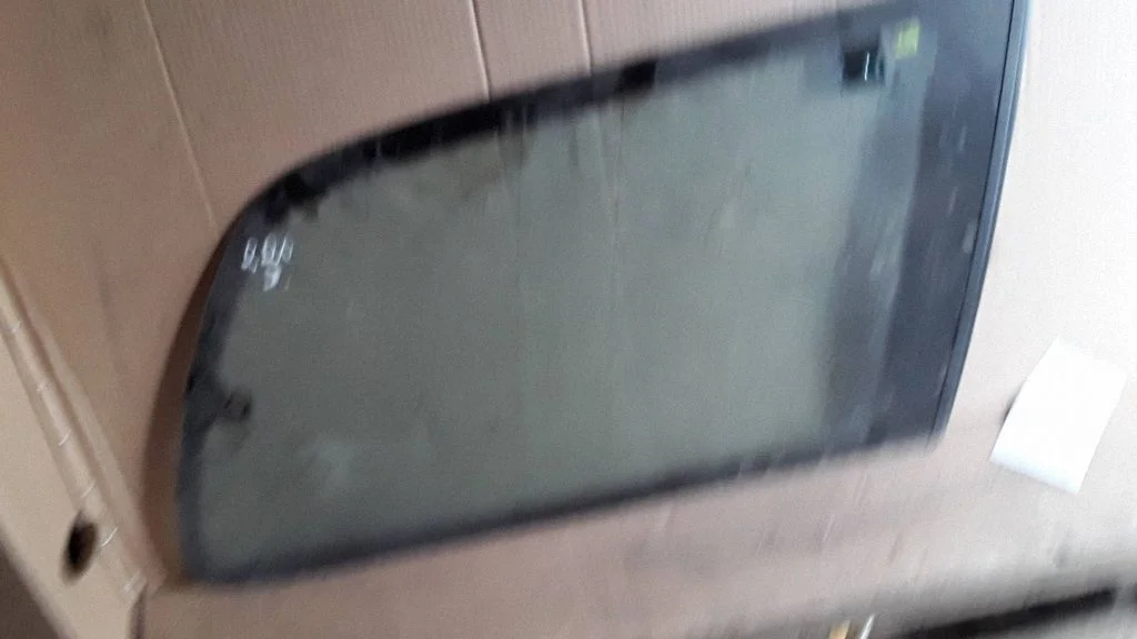Rear side window – Ford Galaxy (1995-2000)