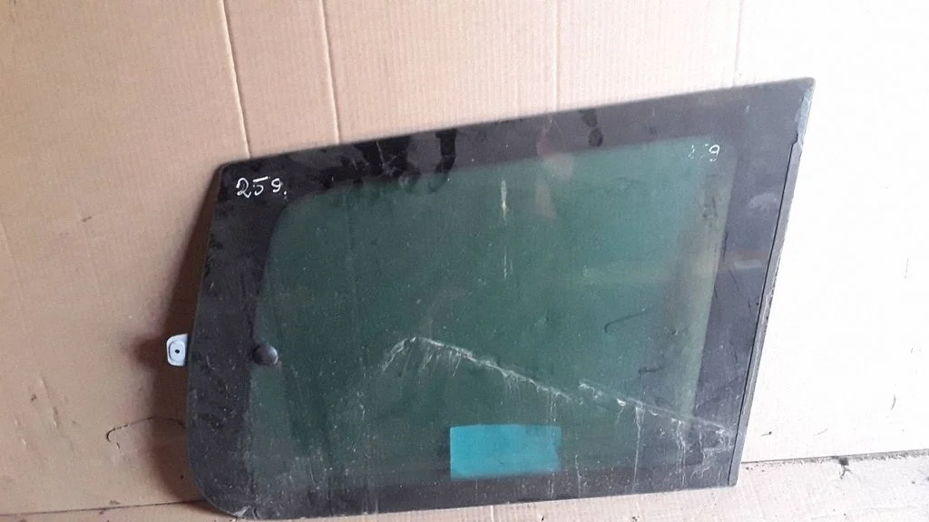 Rear side window – Renault Espace III (1997-2003)