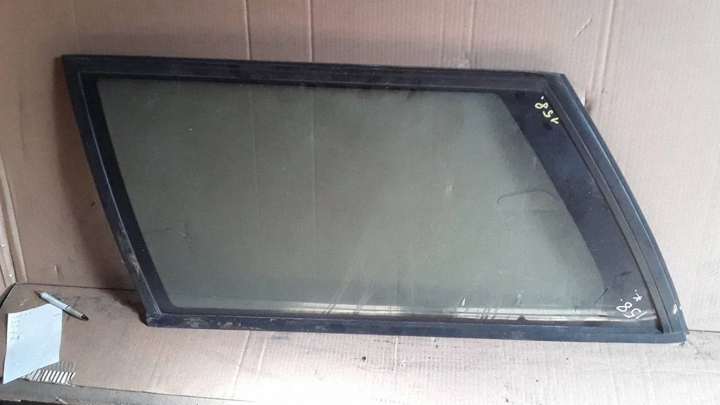 Rear side window – Volkswagen Passat B3 (1988-1993)