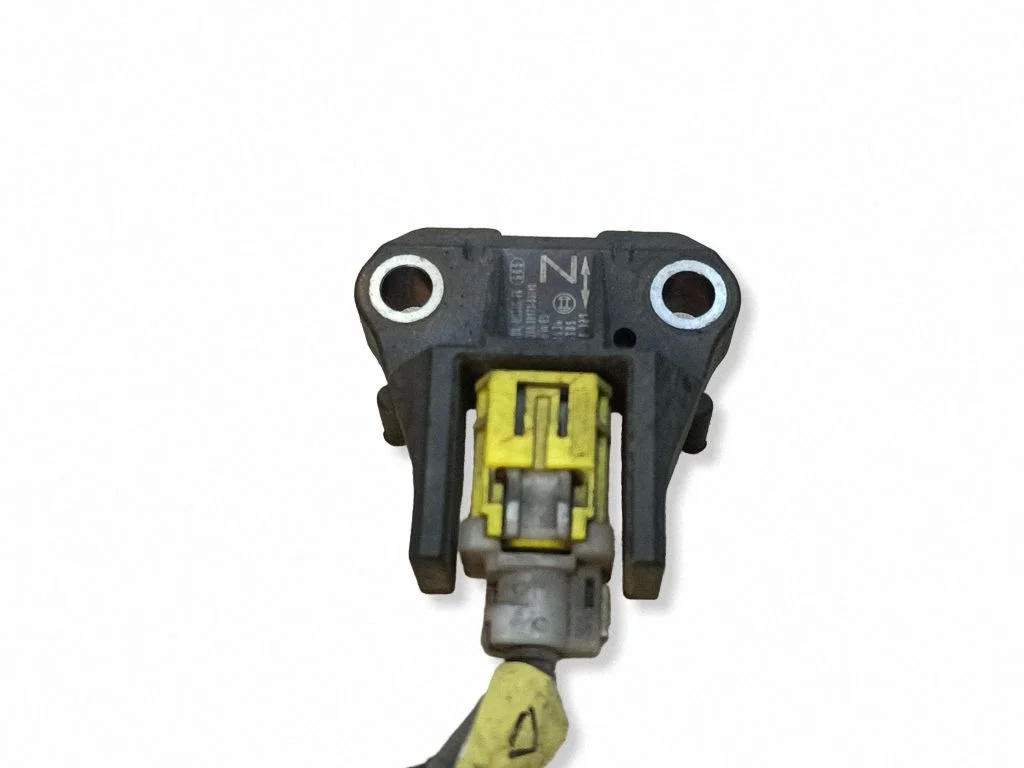 Turvapadja löögiandur 8917353040