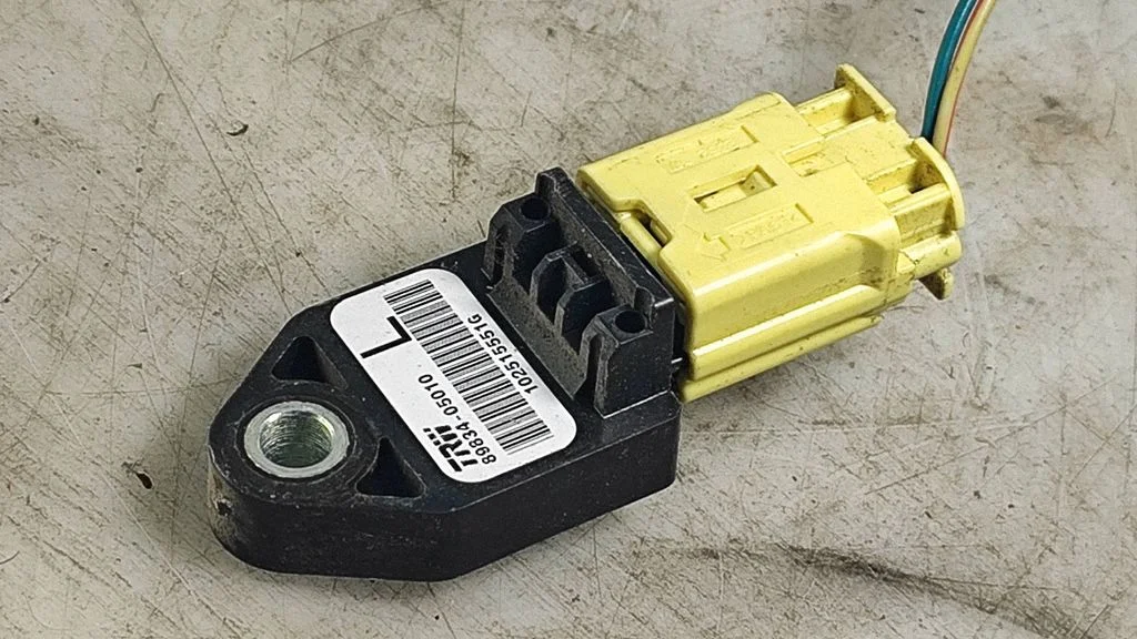 Airbag deployment crash/impact sensor 8983405010