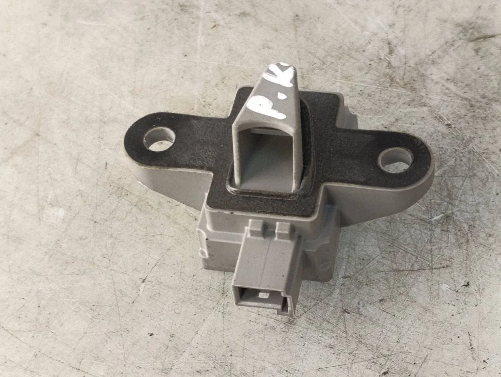 Drošības spilvenu trieciena sensors A2048210651