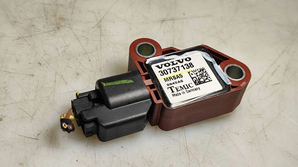 Airbag deployment crash/impact sensor 30737138
