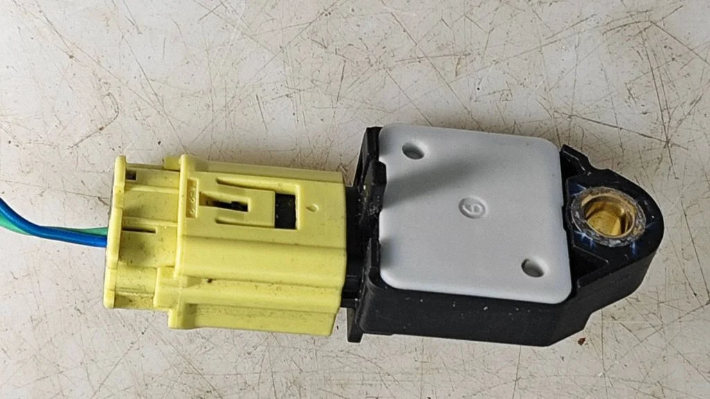 Airbag deployment crash/impact sensor 8983305020