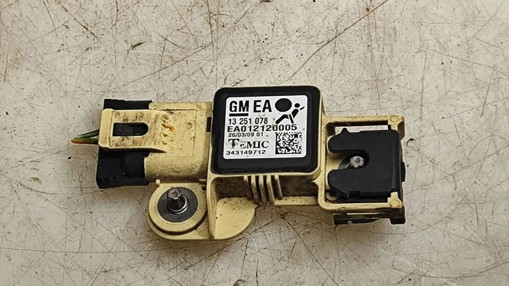 Airbag deployment crash/impact sensor 13251078