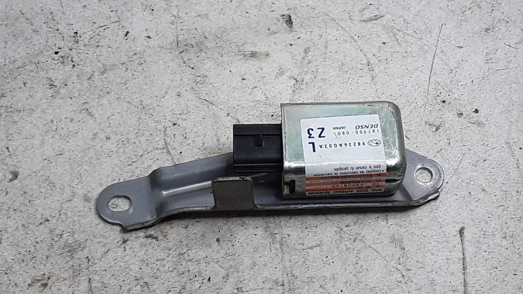 Turvapadja löögiandur 98236AG03A