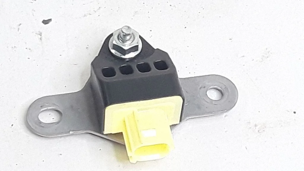 Airbag deployment crash/impact sensor – Subaru Impreza III (2008-2011)