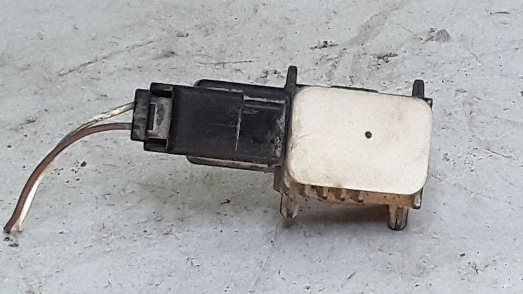 Turvapadja löögiandur 3M5T14B006AD