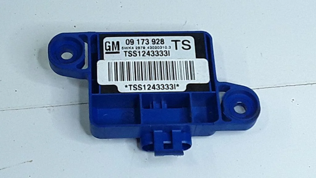 Airbag deployment crash/impact sensor – Opel Omega B2 (1999-2003)