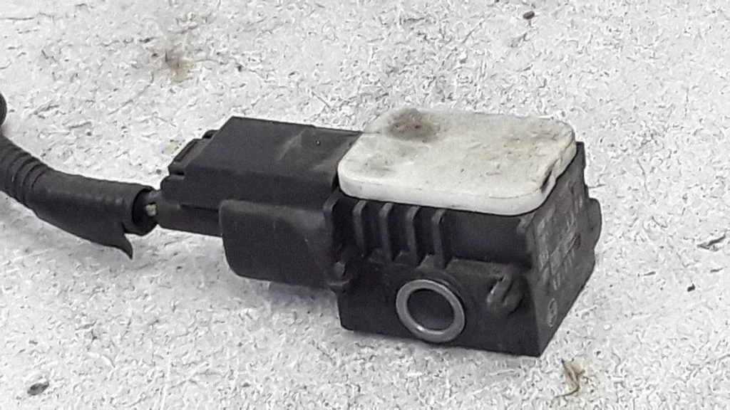 Turvapadja löögiandur 3M5T14B006AD