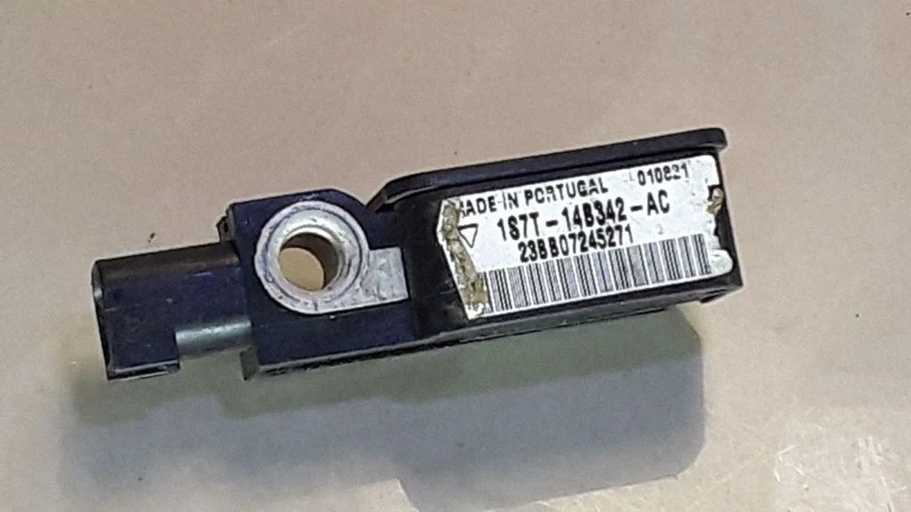 Turvapadja löögiandur 1S7T14B342AC