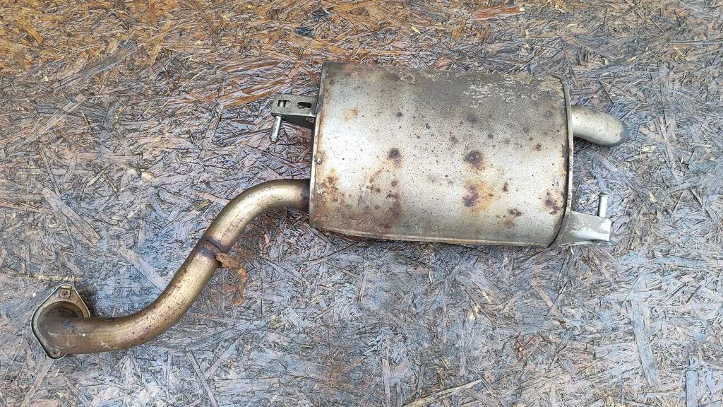Muffler/silencer – Toyota Corolla Verso AR10 (2004-2009)